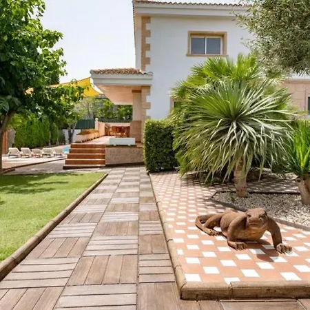 Paradisiac Villa In The City בקתה אליקאנטה