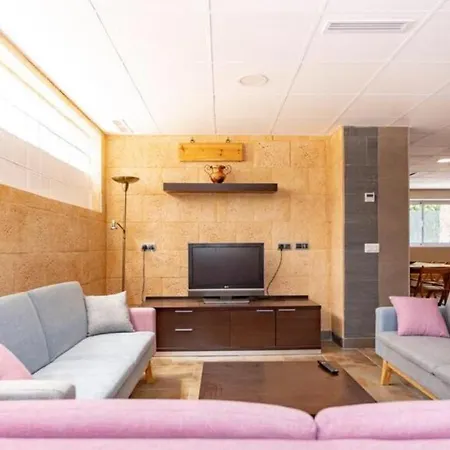 בקתה Paradisiac Villa In The City *
