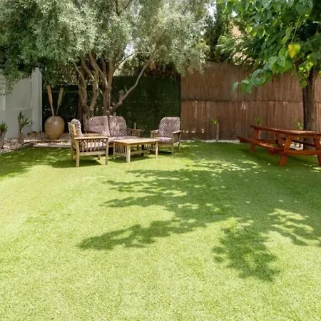 Paradisiac Villa In The City בקתה אליקאנטה